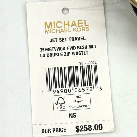 Michael Kors Large Messenger Bag & Large Double Zip Wallet Vanilla/Powder
Blush - Picture 14 of 14